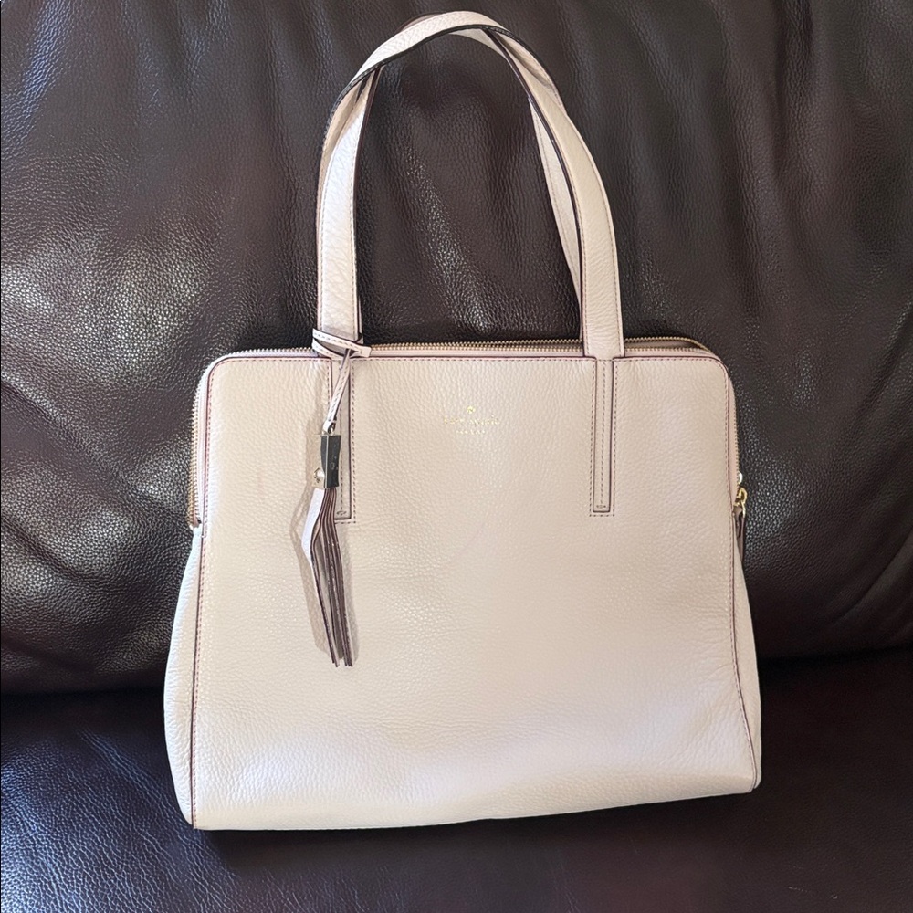 Kate Spade ♠️ Gold Logo Cream Bag
